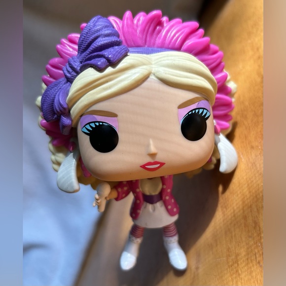 2 Funko Pop! Figures: Yuri on Ice - Young Victor and Retro Barbie* READ BELOW - Picture 4 of 5